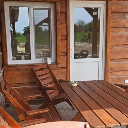 アパート Romantikus Erdei Kunyho Jakuzzival Heviz Koezeleben Rezi