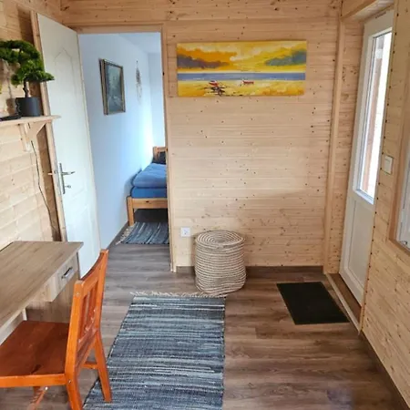 Romantikus Erdei Kunyho Jakuzzival Heviz Koezeleben